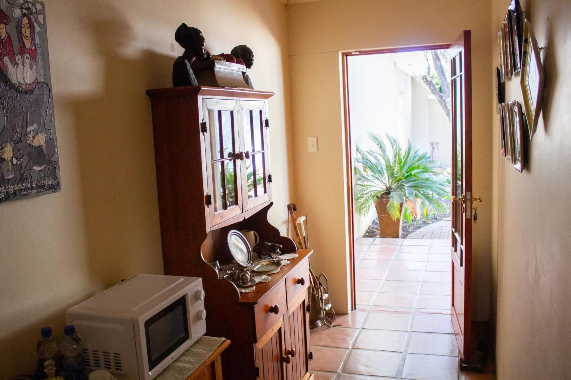 De Oude Yotclub Panzió Oudtshoorn Szoba fotó